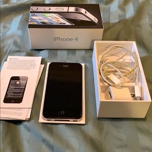 Phone 4 black
